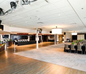 Elemente Kasino Surrey Bild 1