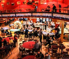 Diamantzahn Gerties Spielhalle Image 1